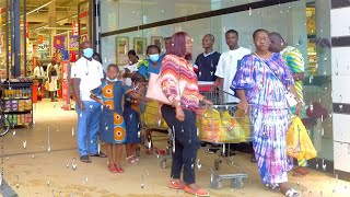 4K AFRICA HEAVY RAIN SEASON, WALK INTO THE MALL GHANA ACCRA screenshot 1