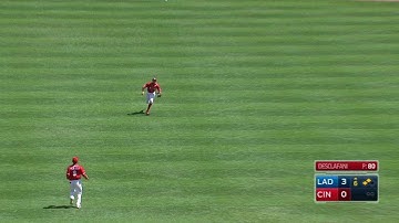 LAD@CIN: Hamilton shows off range, makes diving grab