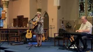 Download lagu Jessie Desai & Andrew Clayton