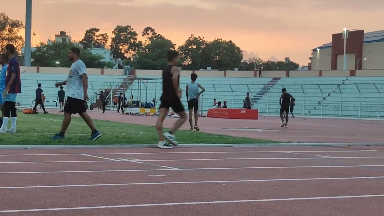 1600 m workout timeing 4:40 ka #viral #runner #motivation #shortvideos #1600mtrruning #athlete 