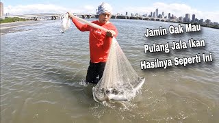 Jala Ikan Belanak Di Muara Hasilnya Babon Babon Semua / Cast Net Mullet In The Shalow