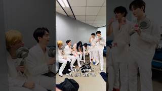 사랑하면 목청도 닮는대요 🥹 | OnlyOneOf #shorts