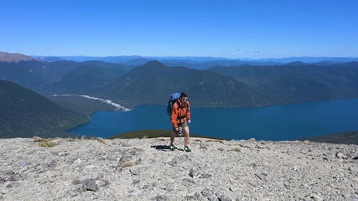 Hiking to Lake Angelus Hut   |   New Zealand Hiking