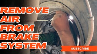 How to bleed car brakes by yourself