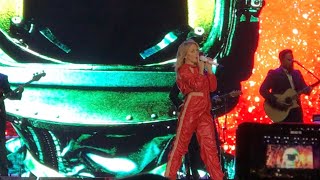 Kylie Minogue - Cant Get You Out Of My Head Live Opener Festival Gdynia