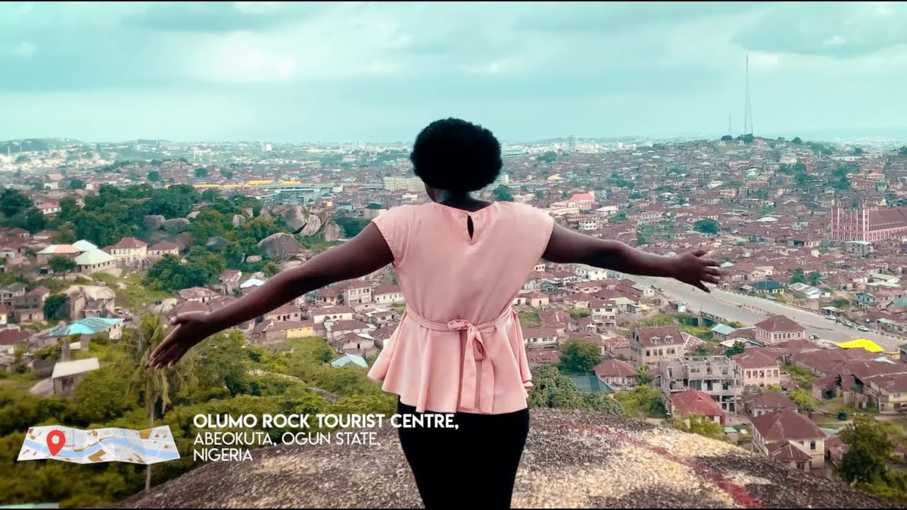 Journey to the Heart of Olumo: Unveiling the Mystique of a Historic Rock! (Olumo Rock)