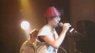 Devo - It&#39;s Not Right (Live) 1980