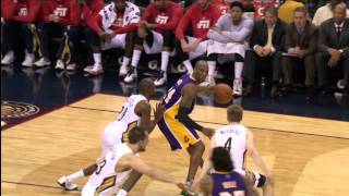 Kobe Bryant Knocks Down Left-Handed Turnaround Jumper screenshot 5