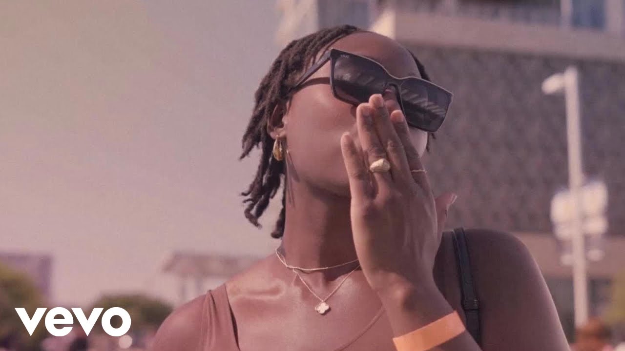 Supe Mayn - Lights Bright (City Girls)