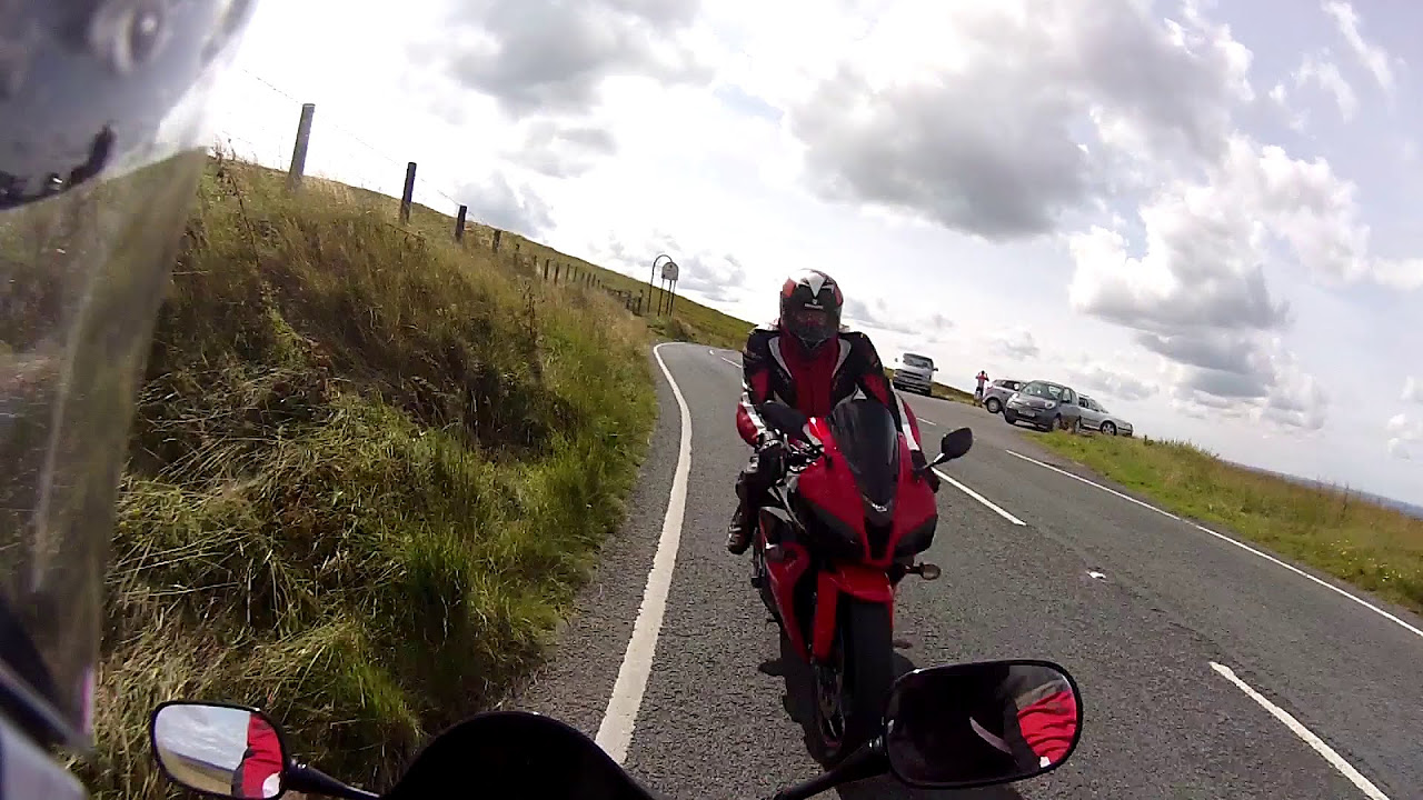 Honda CBR 600RR and 600F Crash