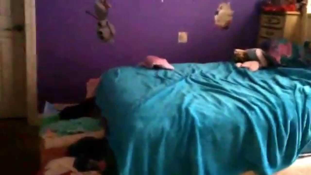 He hurt his back - YouTube
