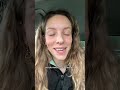 Is ze terug of past ze weer in jouw beauty standard van hoe een vrouw eruit hoort te zien?