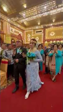 Pernikahan adat Batak meriah sekali