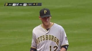PIT@MIL: Barmes makes a nice play up the middle