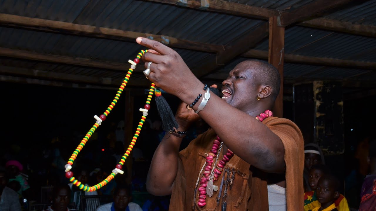 Mamadou Dembélé dit DABARA Artiste chanteur International traditionnelles Maliens 