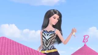 Barbie pequeña y Rachel giganta \/\/ español latino \/\/ giantess \/\/ tiny girl