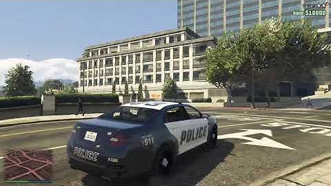 [GTA 5 / FiveM] Bugged cop NPC script lol