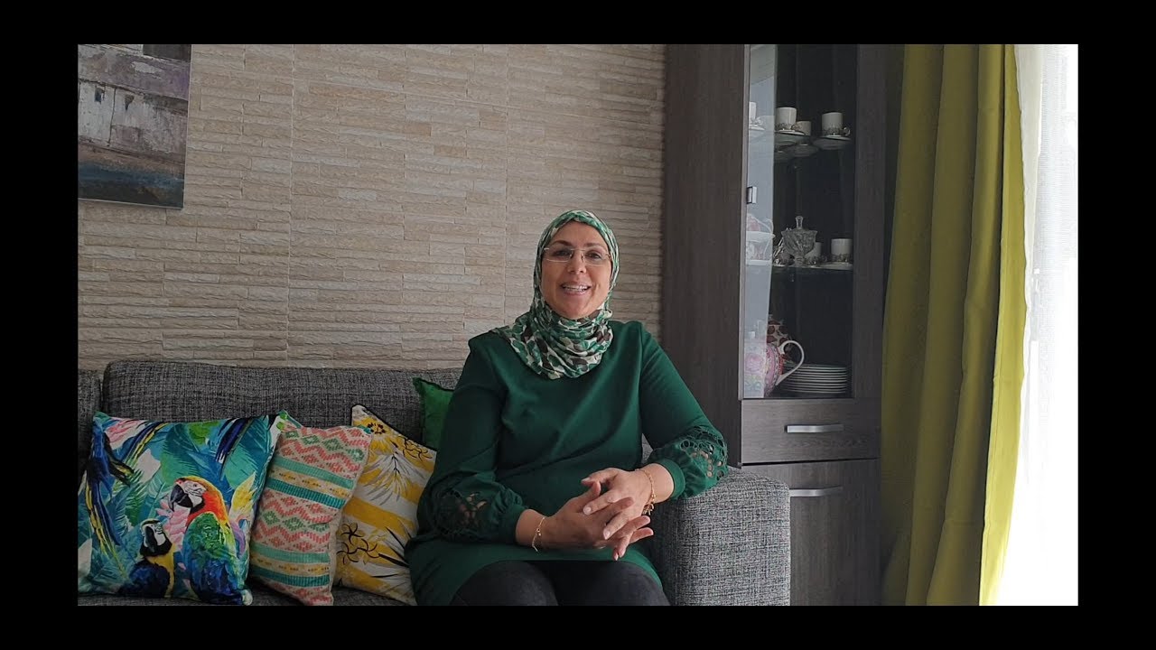 عندي ليكم مفاجئة راني بديت (......) و صاوبت ليكم حليوة راقية  J'ai une surprise pour vous (..)