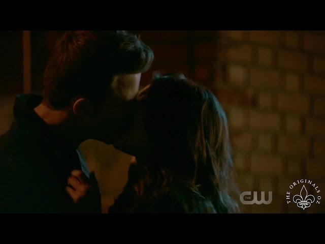 The Originals 4x11 Kol & Davina leave town together + Kiss 