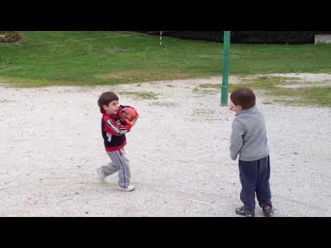 Little kids arguing