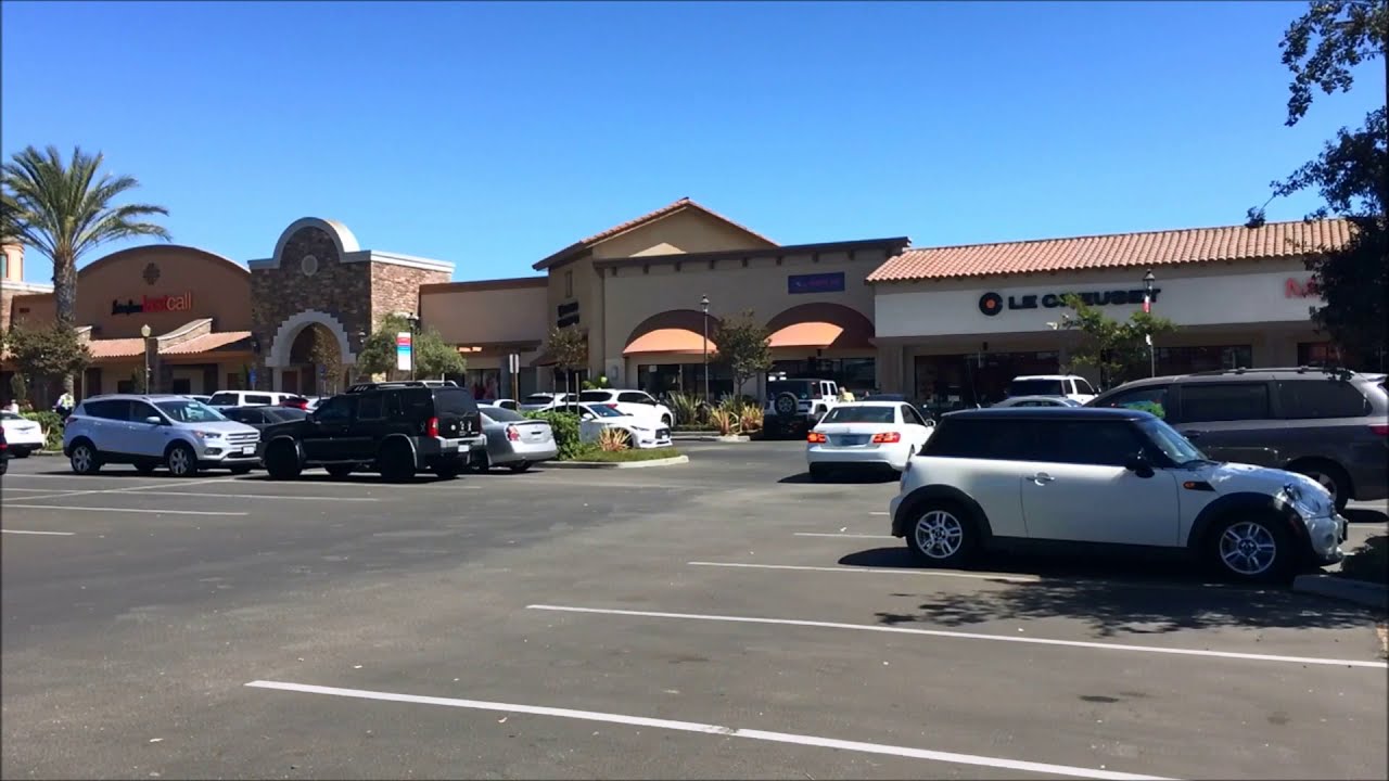 Camarillo Premium Outlets || Los Angeles - California USA || Famous Brands USA - YouTube