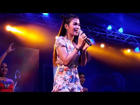 เหตุผลของคนจะไป  ธัญญ่า อาร์ สยาม คอนเสิร์ต สบายดี TV @วัดช่องลม สมุทรสาคร 24 9 2017
