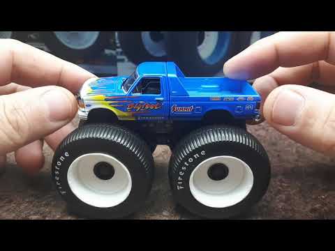 1/64 Bigfoot #7 Ford F250 by Greenlight monster truck diecast