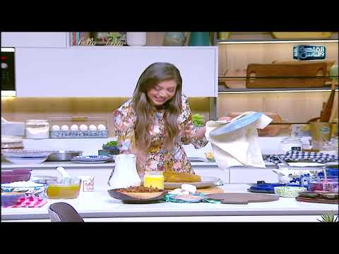 مي شو لحقتها في آخر لحظة مين بيحصله زي شيف مي لما يحاول ينقل الاكل لطبق التقديم 