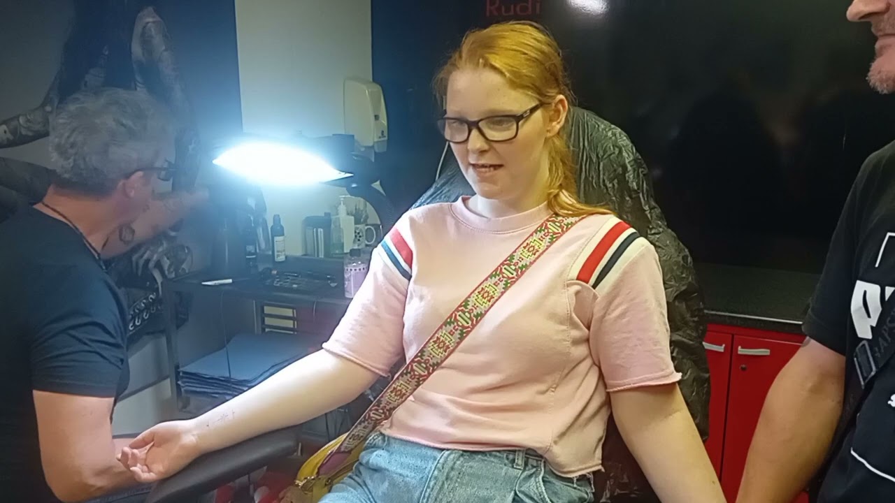 ik ga vandaag mijn eerste tattoo laten zetten spannend 🥰