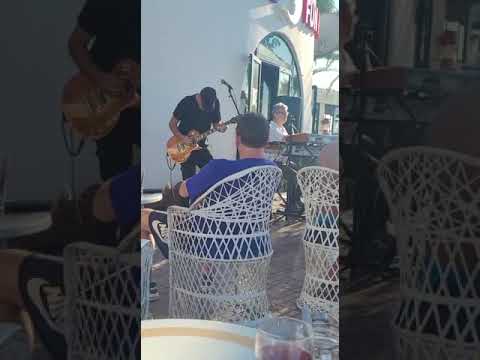 The Philharmonics outside The Moonlight Bar December 2021 Tenerife.