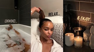A COZY NIGHT IN | making a poke bowl, Q&amp;A&#39;s, skincare, getting ready for bed | AD