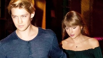 Taylor Swift HINTS She