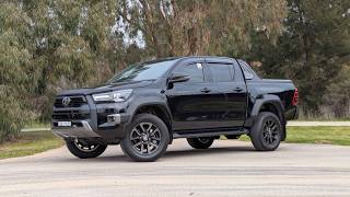 2025 Toyota Hilux Rogue - U018494