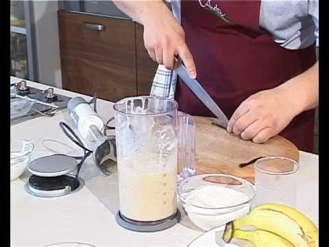 Видео рецепт Банановые оладушки на молоке