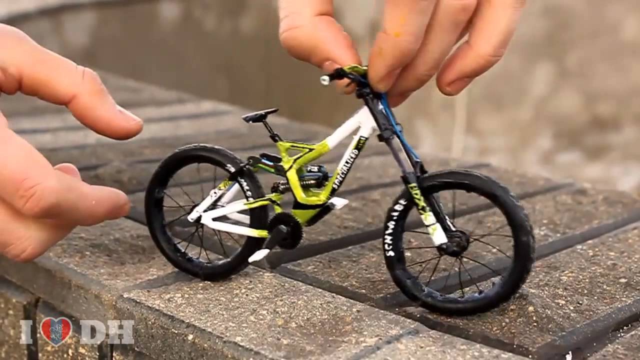 mini trek bike toy