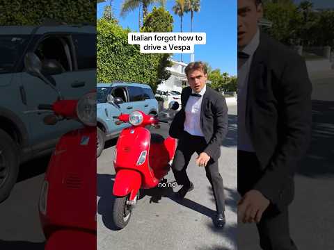 Italian forgot how to drive a Vespa