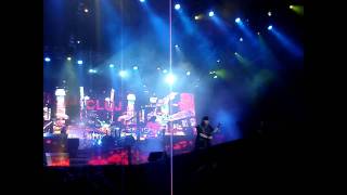 Scorpions- Big City Night Live Cluj-Arena 8.10.2011(primul rand)