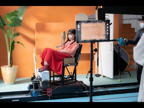 橋本環奈 ブックライブ CM スチル画像。CM動画を再生できます。 橋本環奈 ブックライブ CM スチル画像。CM動画を再生できます。