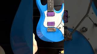 This Colour Shifting Guitar Is TRIPPY!