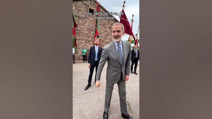 El divertido gesto del Rey Felipe VI con unas vecinas de Palencia