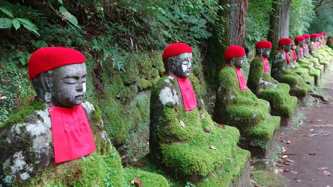 真夏の化け地蔵 日光含満ヶ淵 かんまんがふち の並び地蔵 Youtube 真夏の化け地蔵 日光含満ヶ淵 かんまんがふち の並び地蔵 Youtube