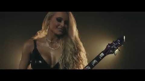 Sophie Lloyd 🧲 Do Or Die (feat. Nathan James) Official Music Video