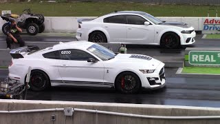 Shelby GT500 vs Hellcat Drag Races