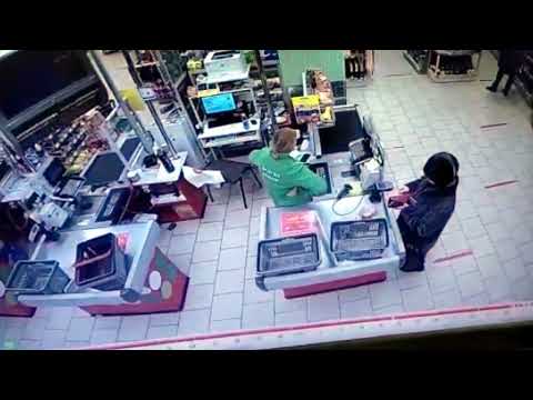 Подозреваемая в краже кошелька в Кирове