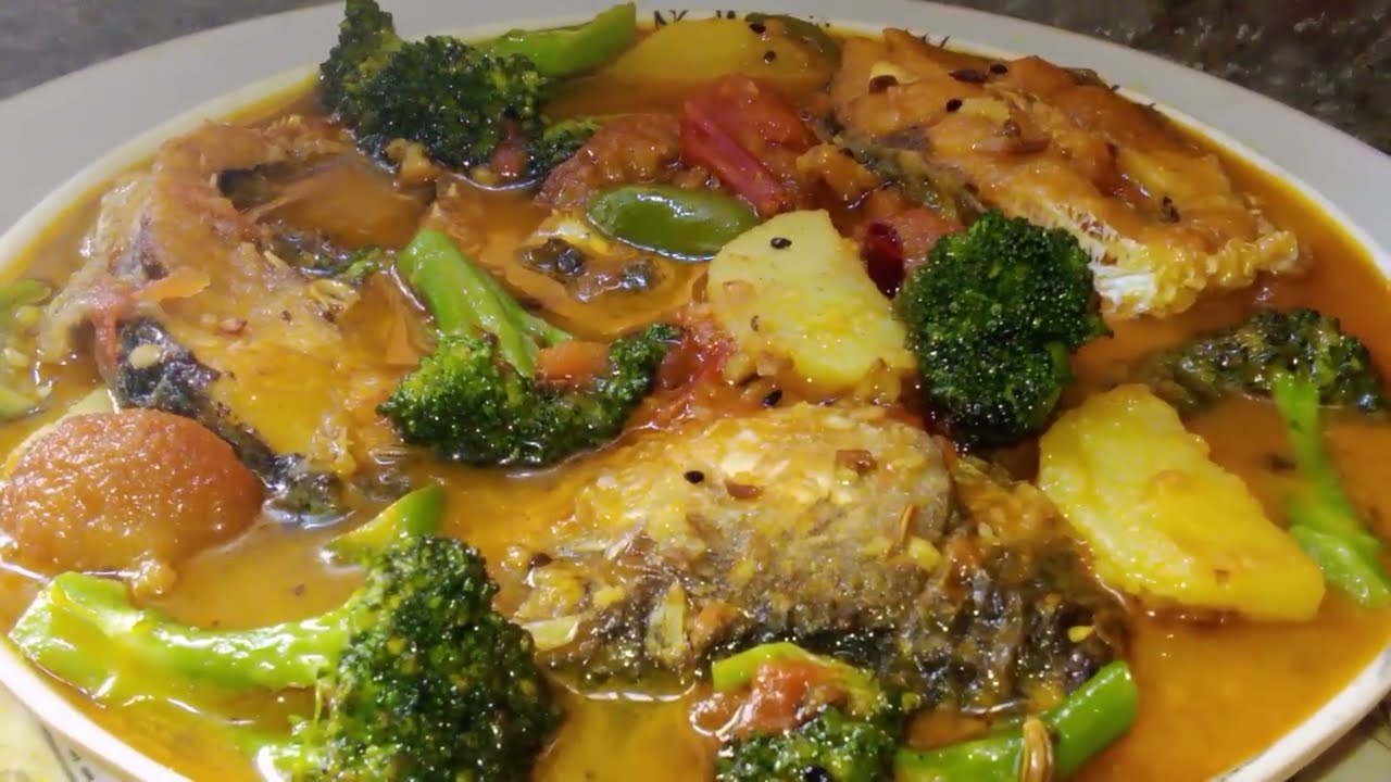 সাধারণ রেসিপি ব্রকলি দিয়ে রুই মাছের জিরে ঝোল 🥦 Pratima cooking house 