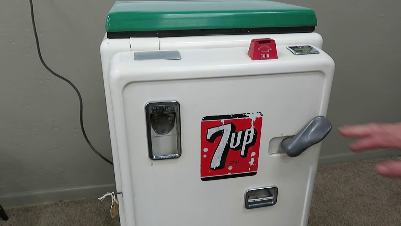 Baileys Honor Auctions - 7 Up Machine (Cavalier 33) at Online Auction ...