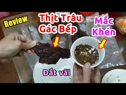 Trên tay thịt trâu gác bếp giá ĐẮT VL :))