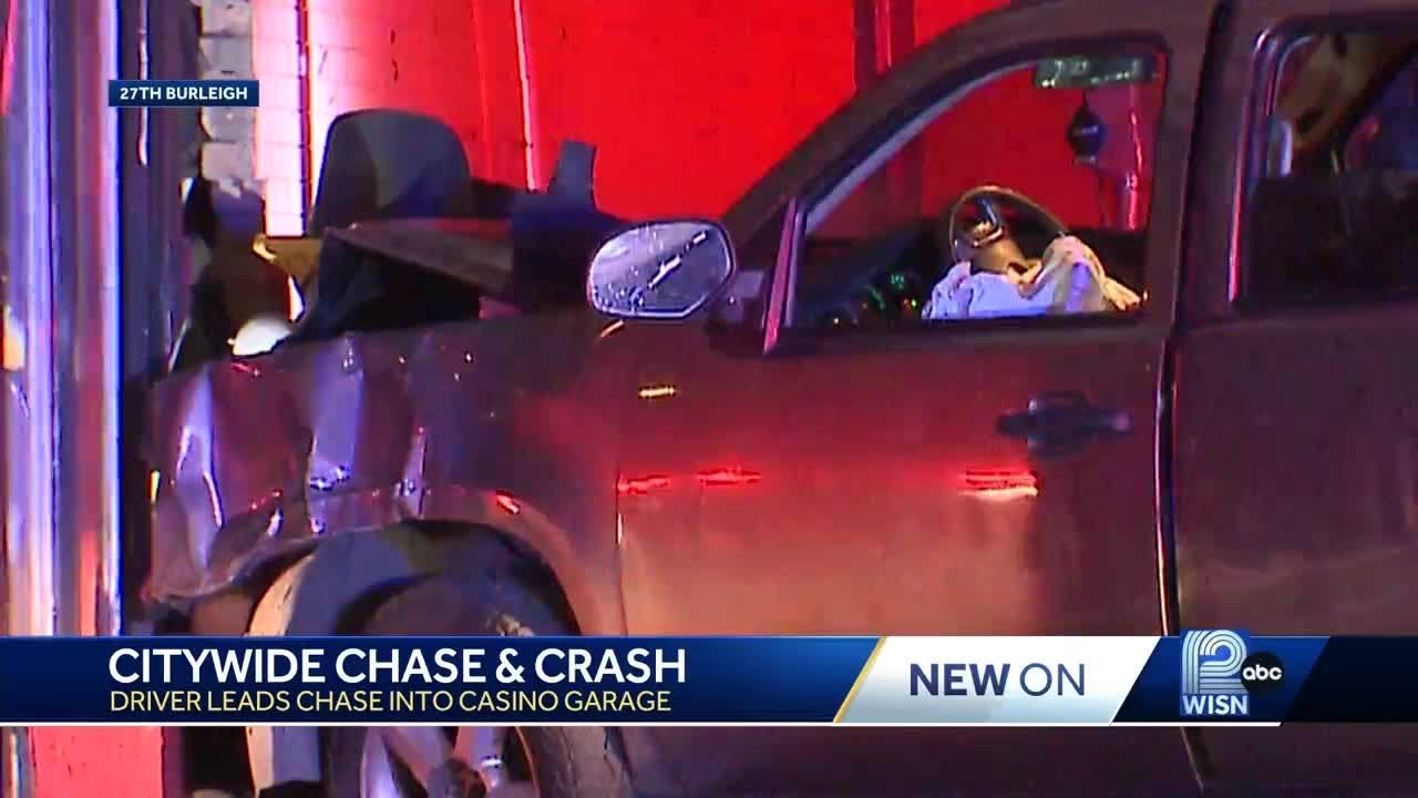 Police chase in Milwaukee ends in crash into building - YouTube