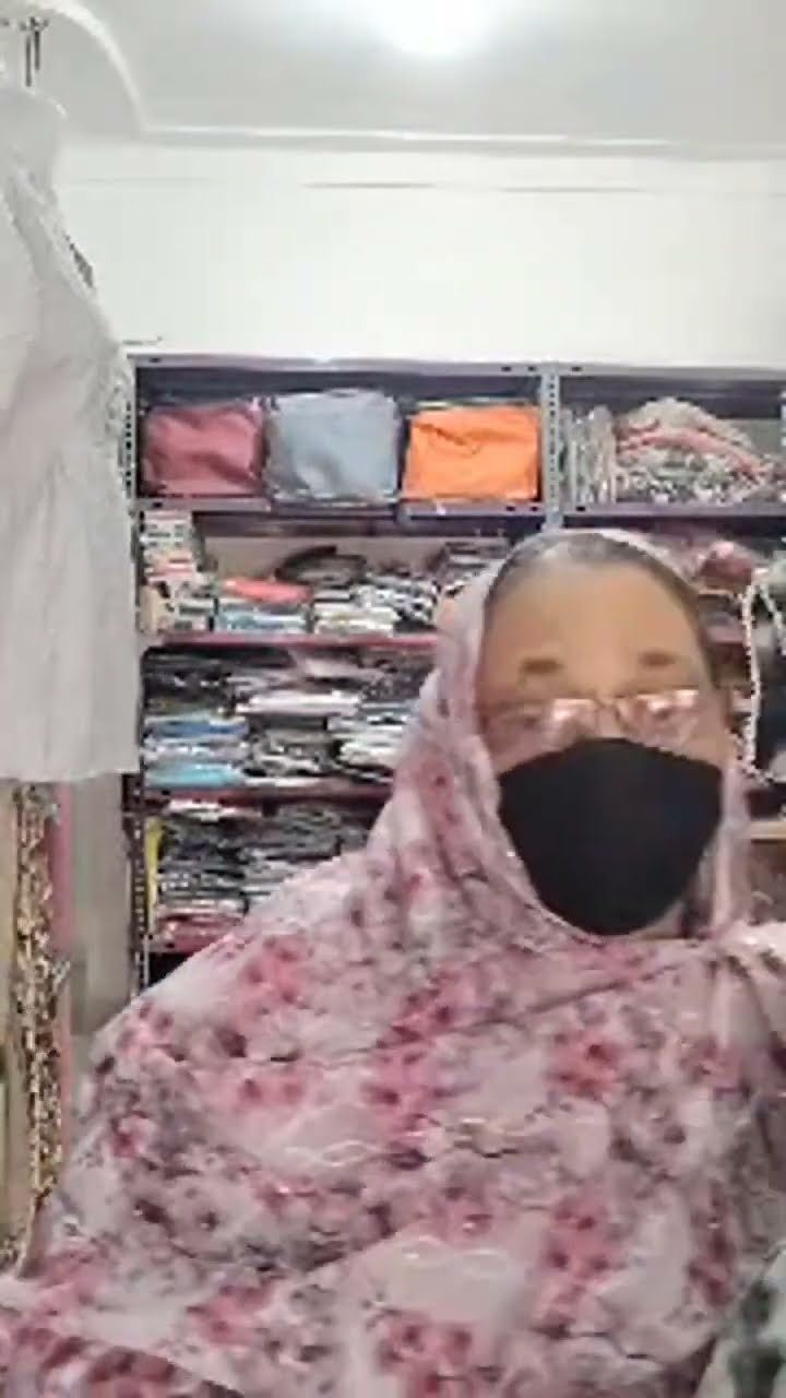 👸எங்க வீட்டு இளவரசி🏠 - ShareChat