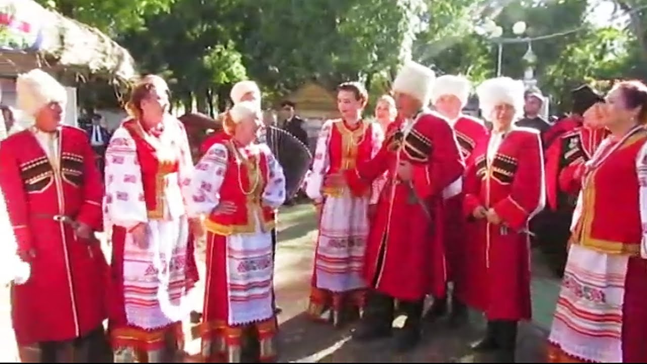 14.10.2018 казачьи песни в городском парке в День кубанского казачества ...